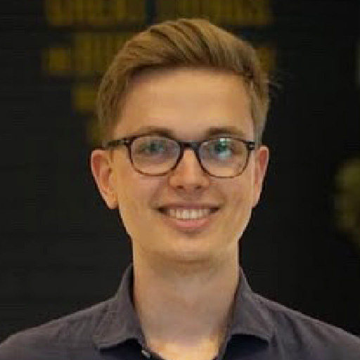 Lucas Josefiak headshot